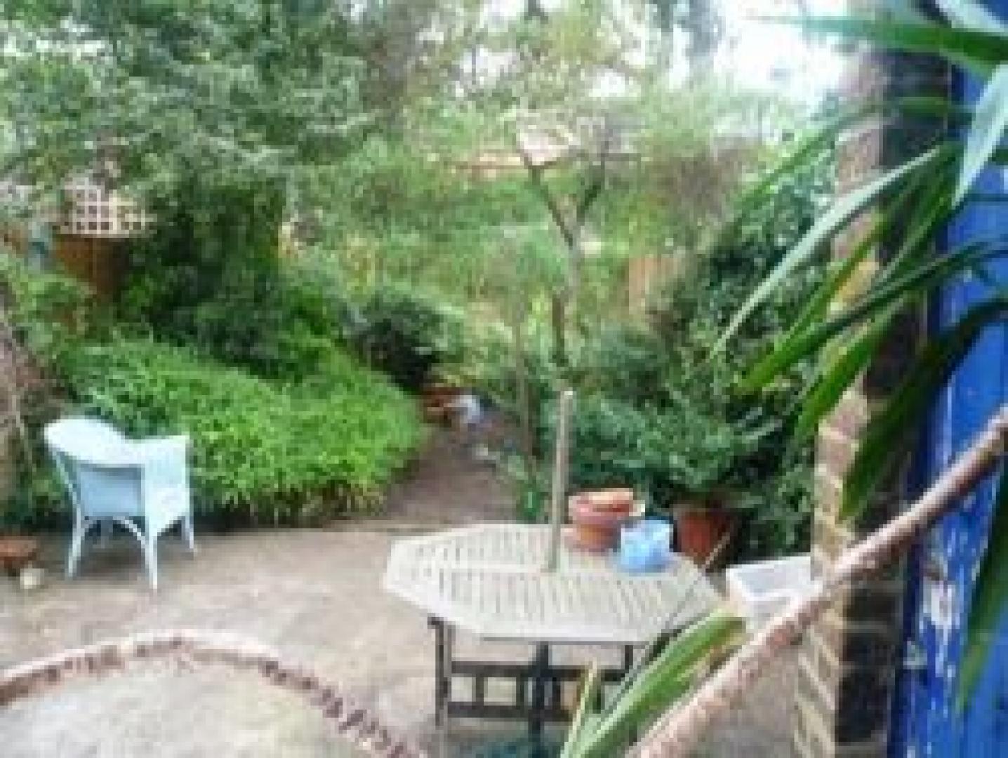 			2 Bedroom, 1 bath, 1 reception Flat			 Hazel Road, KENSAL GREEN